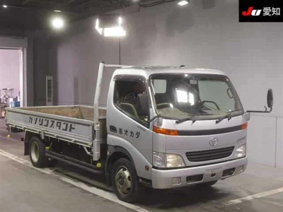 TOYOTA DYNA TRUCK