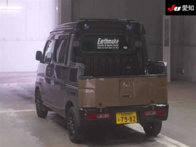 DAIHATSU HIJET VAN