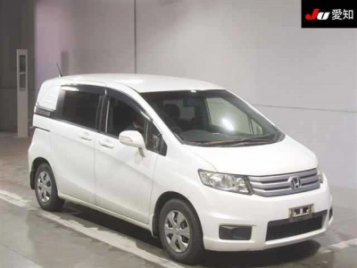 HONDA FREED SPIKE