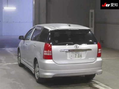 TOYOTA WISH