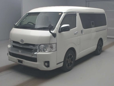 TOYOTA HIACE WAGON