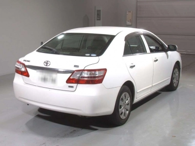 TOYOTA PREMIO