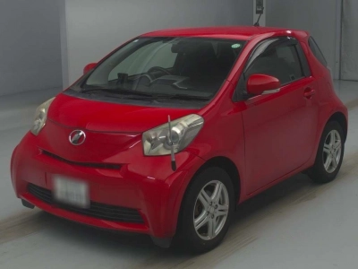 TOYOTA IQ