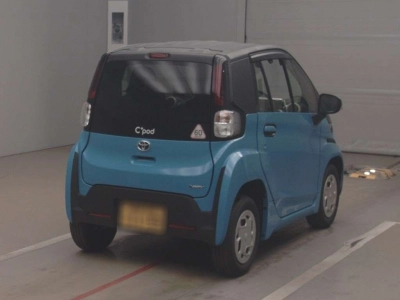 TOYOTA C+POD