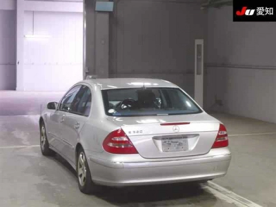 MERCEDES BENZ E CLASS