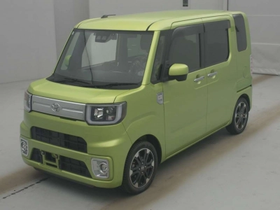 TOYOTA PIXIS MEGA