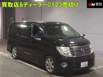 NISSAN ELGRAND