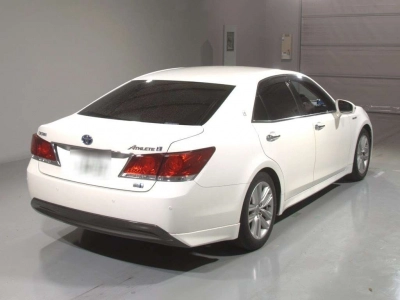 TOYOTA CROWN HYBRID