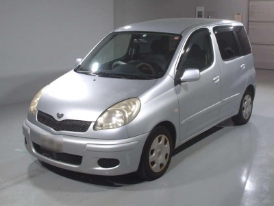 TOYOTA FUN CARGO