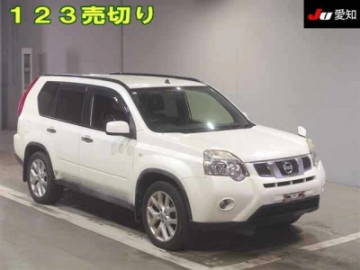NISSAN X-TRAIL