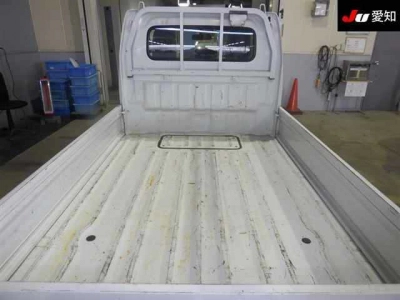 NISSAN NT100 CLIPPER