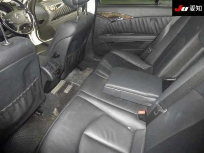 MERCEDES BENZ E CLASS