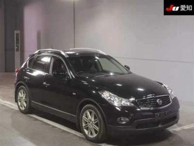 NISSAN SKYLINE CROSSOVER