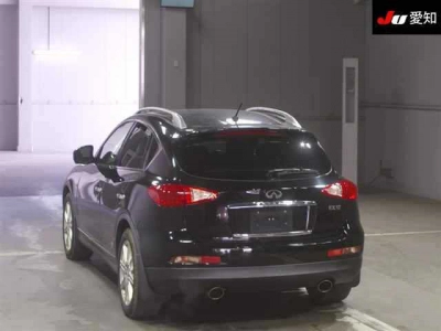 NISSAN SKYLINE CROSSOVER