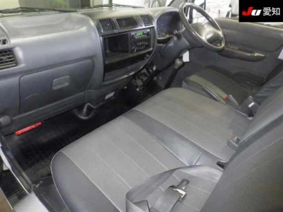 NISSAN VANETTE TRUCK