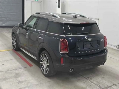 MINI MINI CROSSOVER