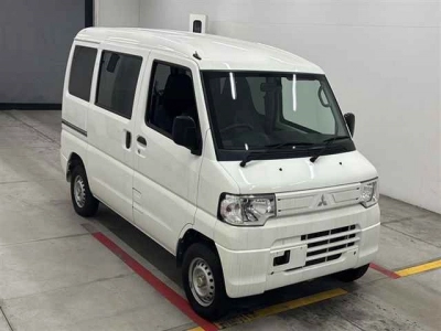 MITSUBISHI MINICAB MIEV