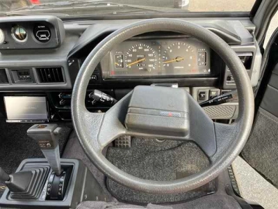 MITSUBISHI DELICA WAGON