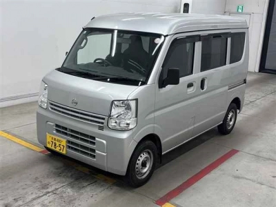 NISSAN NV100 CLIPPER