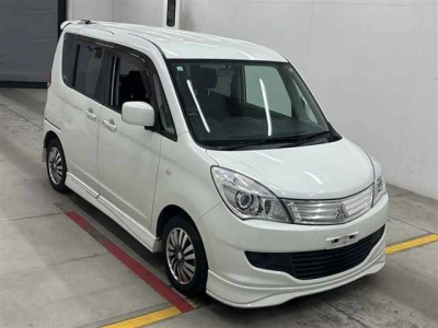 MITSUBISHI DELICA D:2