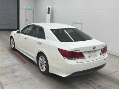 TOYOTA CROWN HYBRID