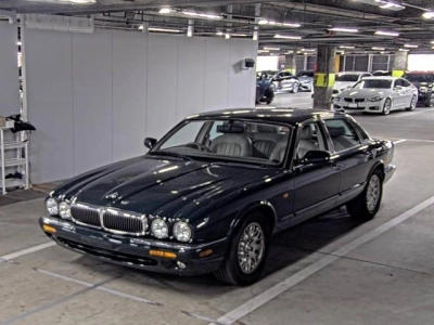 JAGUAR XJ6