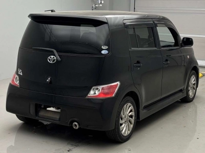TOYOTA BB