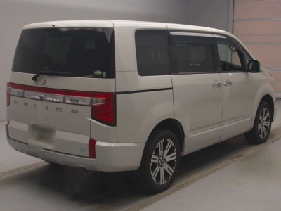 MITSUBISHI DELICA D:5