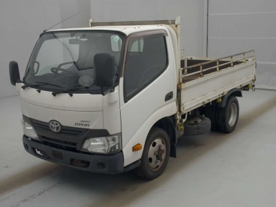 TOYOTA DYNA TRUCK