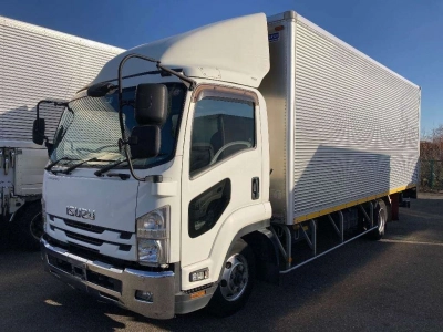 ISUZU FORWARD