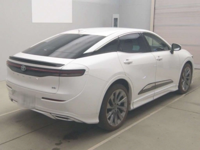 TOYOTA CROWN CROSSOVER