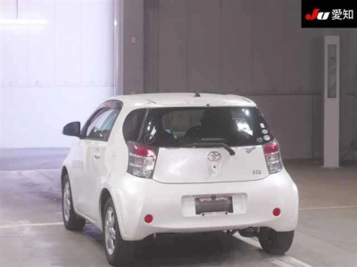 TOYOTA IQ