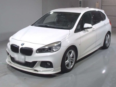 BMW 2 SERIES