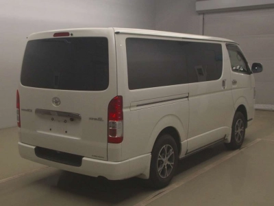 TOYOTA REGIUS VAN