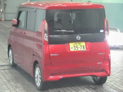 NISSAN ROOX