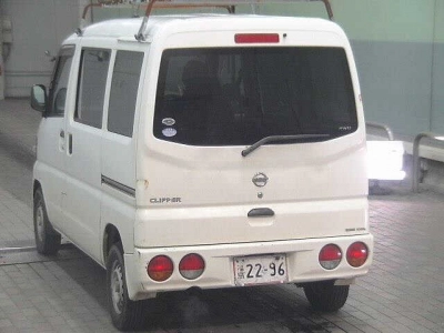 NISSAN CLIPPER VAN