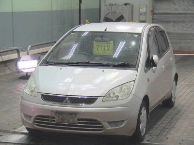 MITSUBISHI COLT