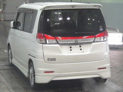 MITSUBISHI DELICA D:2
