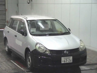 NISSAN AD VAN
