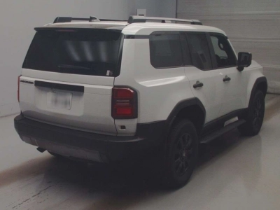 TOYOTA LAND CRUISER 250