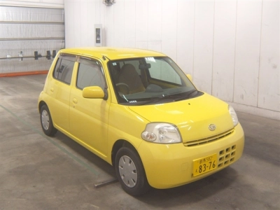 DAIHATSU ESSE