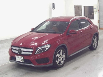 MERCEDES BENZ GLA