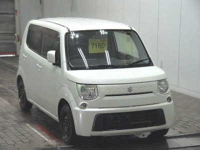 SUZUKI MRWAGON
