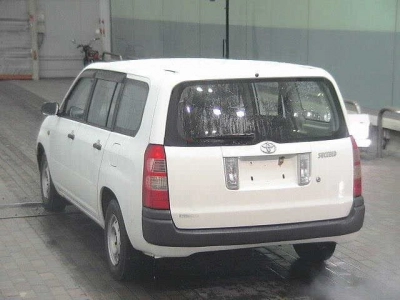 TOYOTA SUCCEED VAN