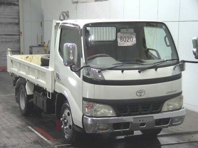 TOYOTA DYNA