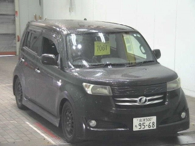 TOYOTA BB