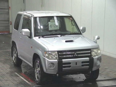 MITSUBISHI PAJERO MINI