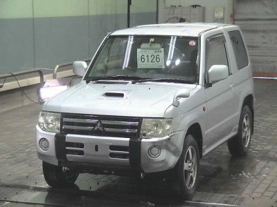 MITSUBISHI PAJERO MINI