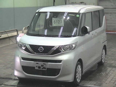 NISSAN ROOX