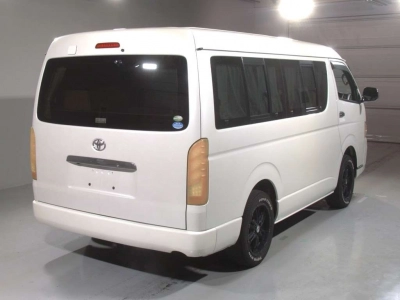 TOYOTA HIACE WAGON